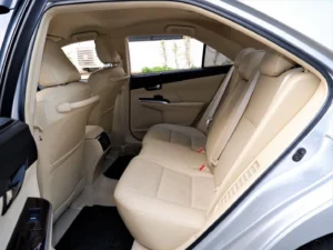 บริการรถ-Toyota Camry (2)