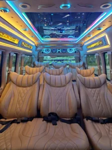 บริการรถ-Toyota commuter vip 8 ที่นั่ง (2)